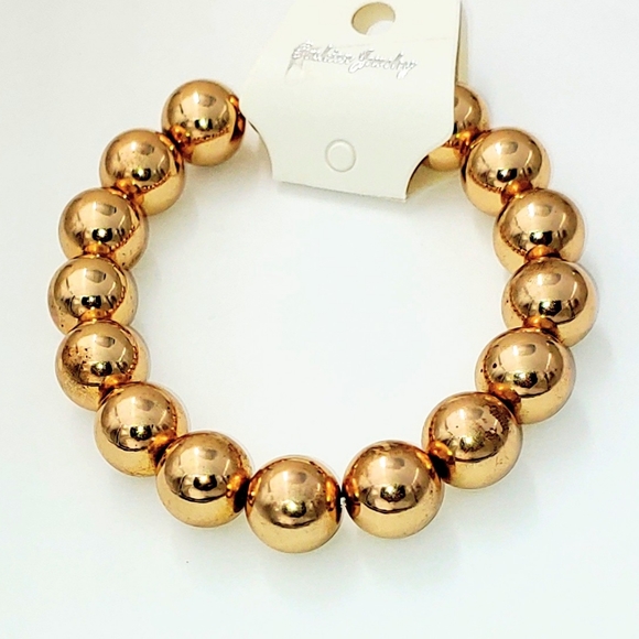 247B064. Hand-made Gold Beaded Charm Bracelet - Picture 6 of 8